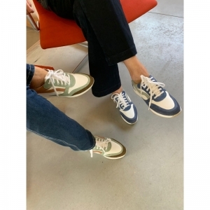 ROOS OLIVE OLIVE