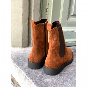 ASTRID BROWN BROWN