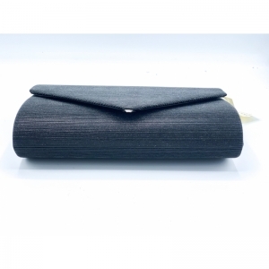 22cm x 13cm x 5,5cm ZWART