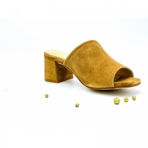 SUEDE TAN BRUIN