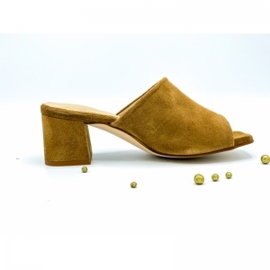 SUEDE TAN BRUIN