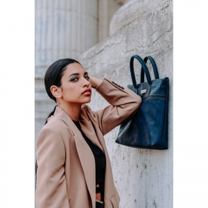 GIA NAVY BLUE