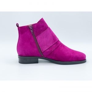 VELVET FUSHIA