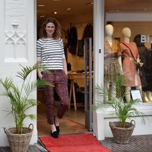 KARINA BLACK ZWART