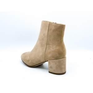 8-134102 DAYDREAM TAUPE