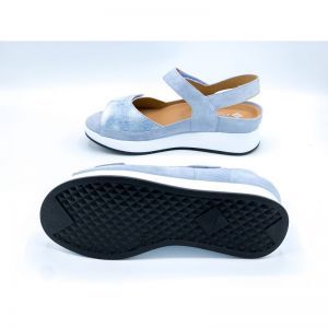 250422 BLAUW