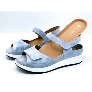 250422 BLAUW