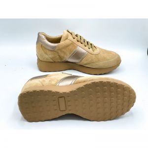 255756 CAMEL